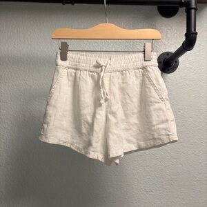 Abercrombie kids lined linen pull on shorts Girls size 5/6 white flowy w/ pocket